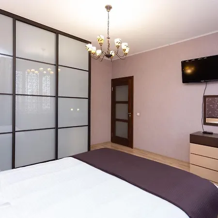 Апартаменты Minsklux Apartments 2 Bedrooms - 100Sqm On Mayakovskogo Str.15 *