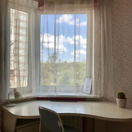 Minsklux Apartments 2 Bedrooms - 100Sqm On Mayakovskogo Str.15 *