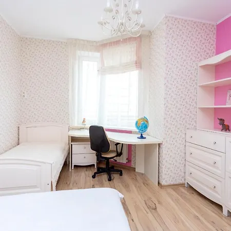 Minsklux Apartments 2 Bedrooms - 100Sqm On Mayakovskogo Str.15