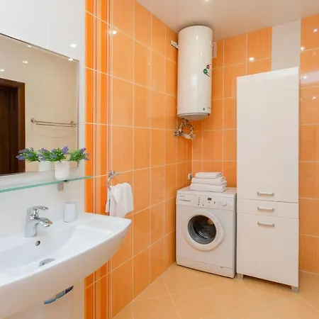 Minsklux Apartments 2 Bedrooms - 100Sqm On Mayakovskogo Str.15 Apartment